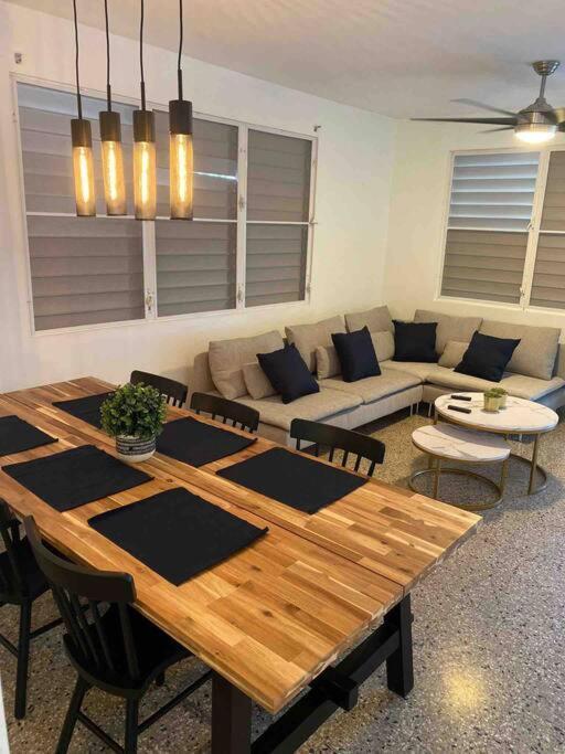 3 Bd By Airport El Yunque Walk To The Beach San Juan Luaran gambar
