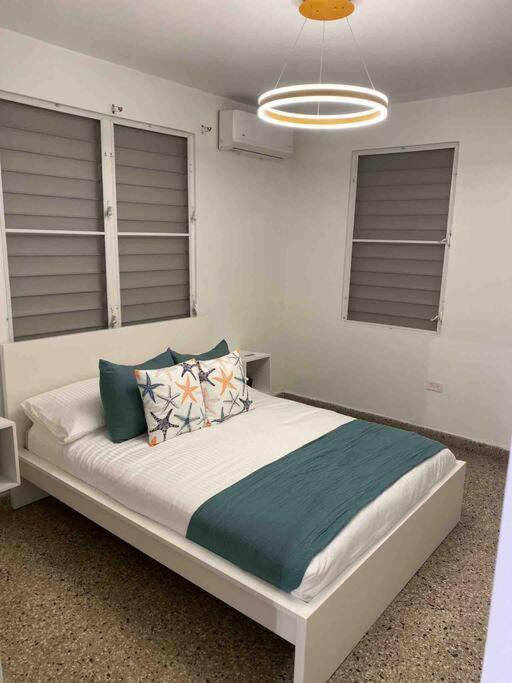 3 Bd By Airport El Yunque Walk To The Beach San Juan Luaran gambar